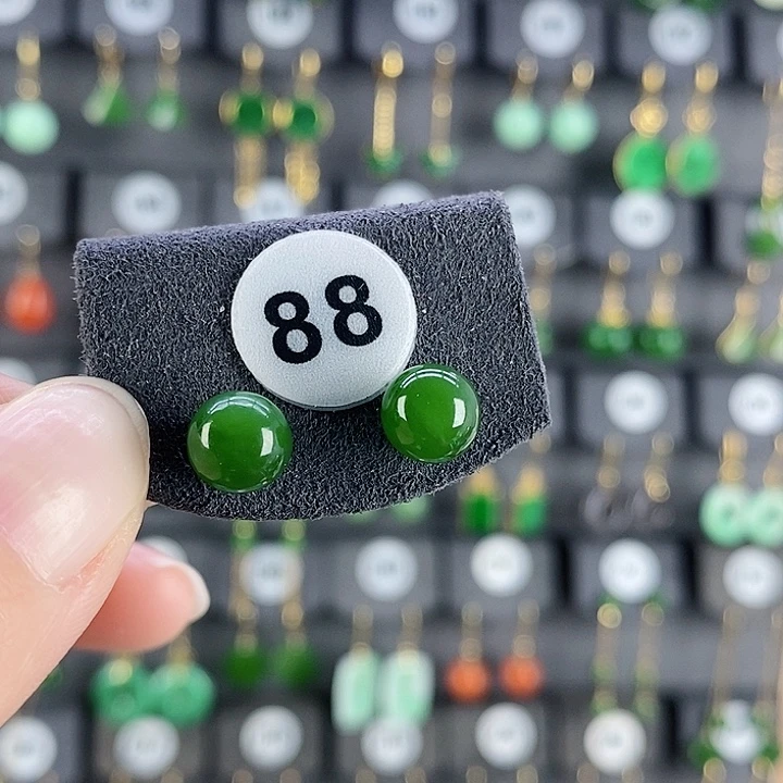 和田玉耳饰18K金镶嵌