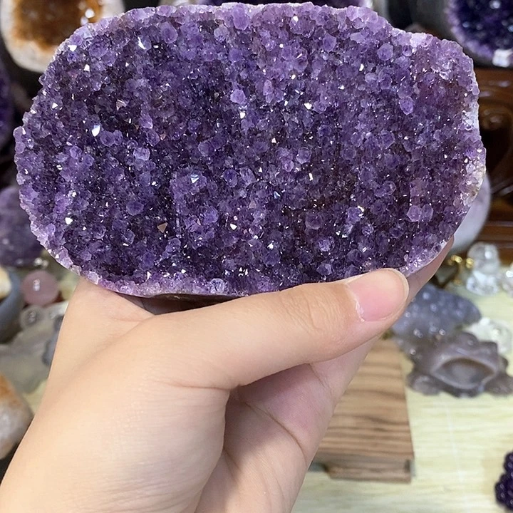 未镶嵌水晶大型摆件（非配饰）