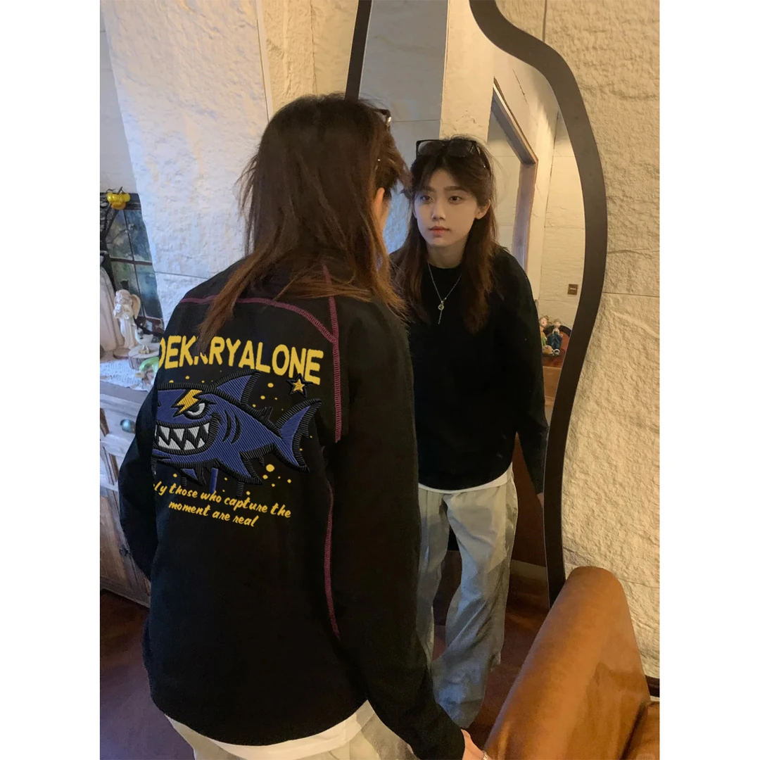 美式仿刺绣鲨鱼字母印花长袖t恤男女创意哈苏线拼接休闲情侣上衣