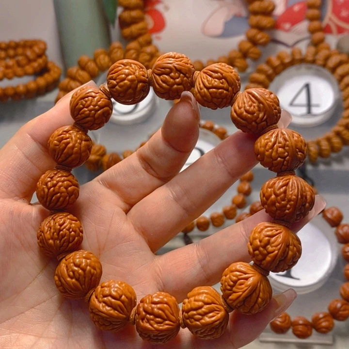 桃核吊坠精品满天星