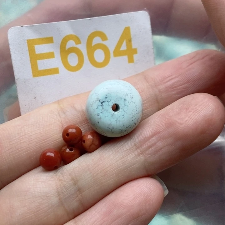 南红玛瑙未镶嵌珠宝奇石
