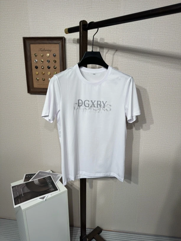 夏季短袖修身半袖白色休闲夏季碎花丝滑短袖T恤时尚A351