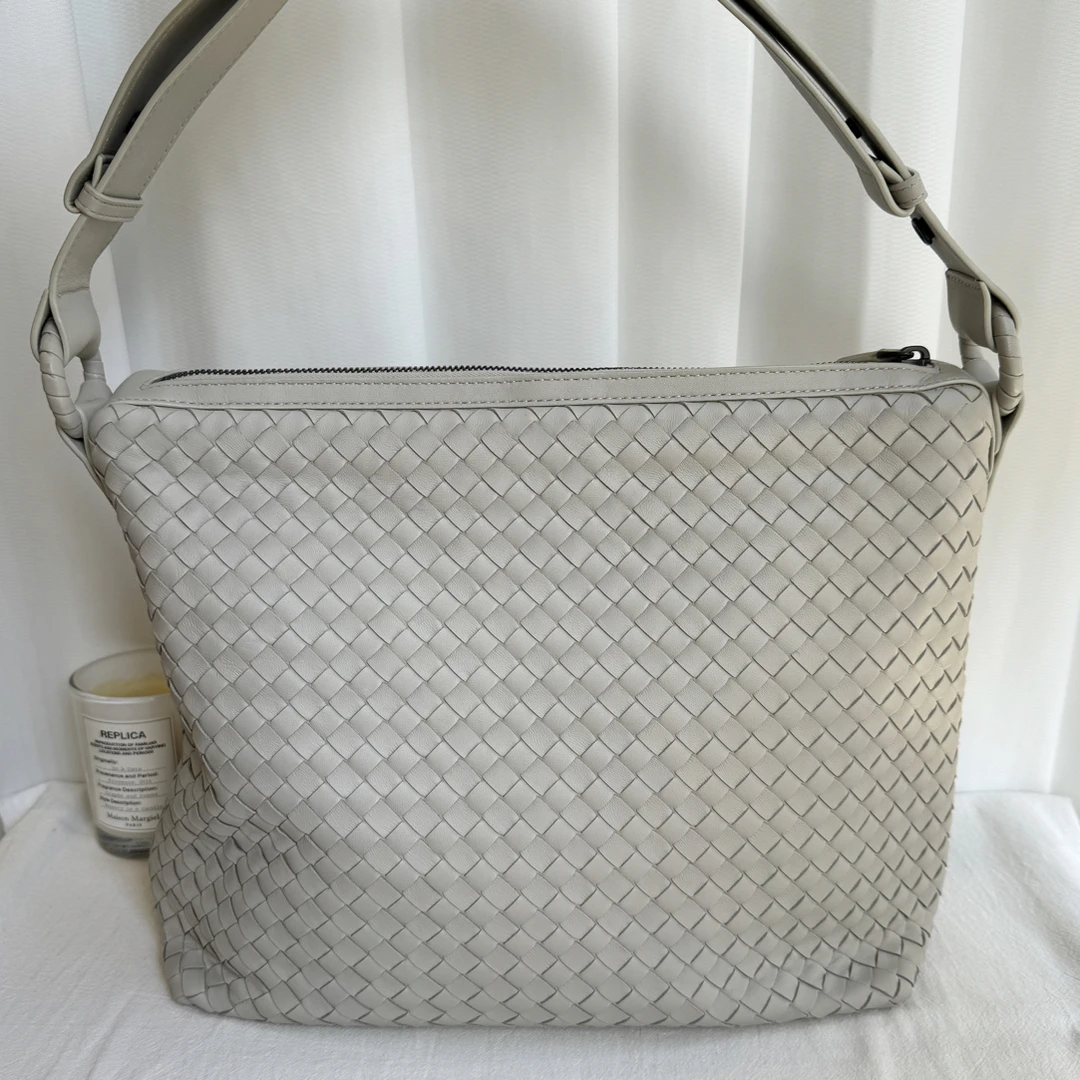 99新 BOTTEGA VENETA/葆蝶家 BV灰色编织大号饭盒包单肩斜挎包