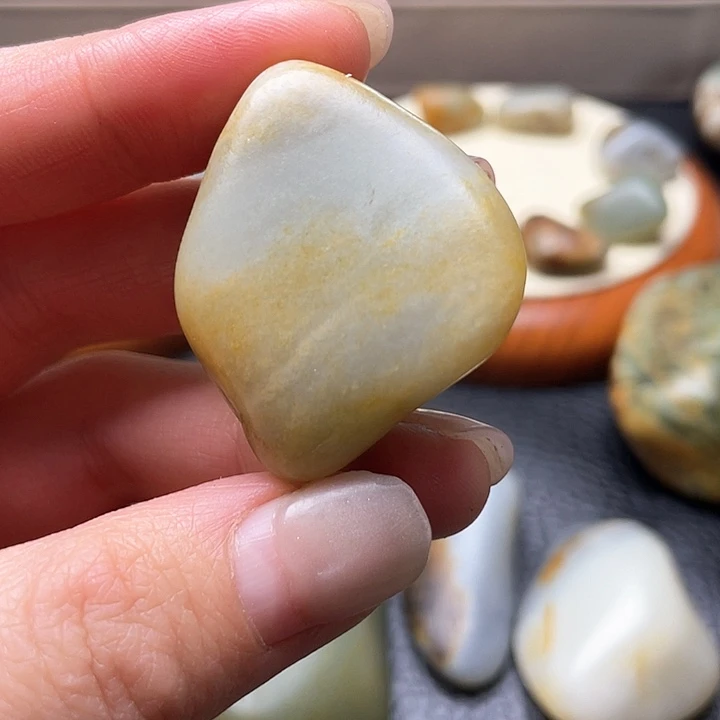 和田玉颈饰未镶嵌36