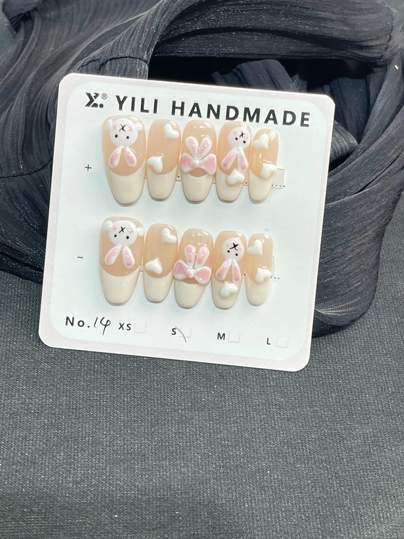 【哇兔子】纯手工美甲穿戴甲法式甲片造型钻秋冬新款简约高级感可爱