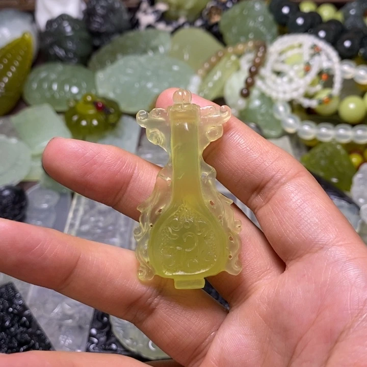 岫玉未镶嵌岫玉挂件