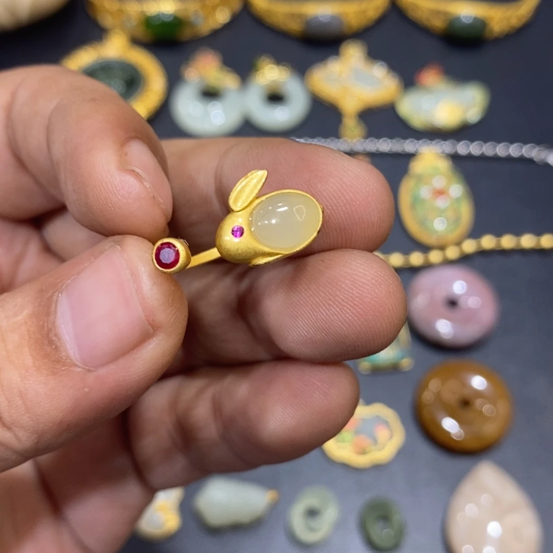 和田玉戒指银S925镀金镶嵌