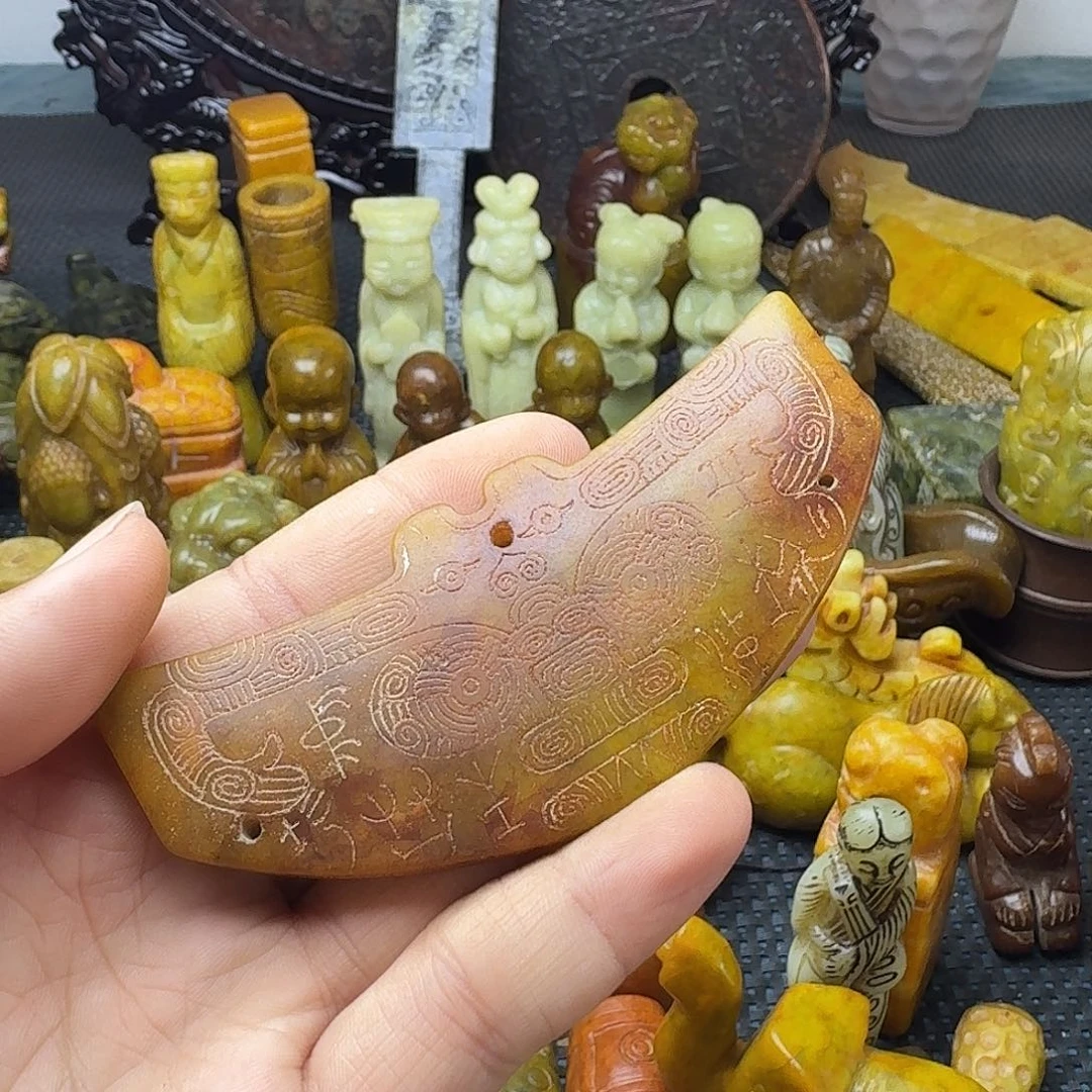 白玉菩提吊坠。。。