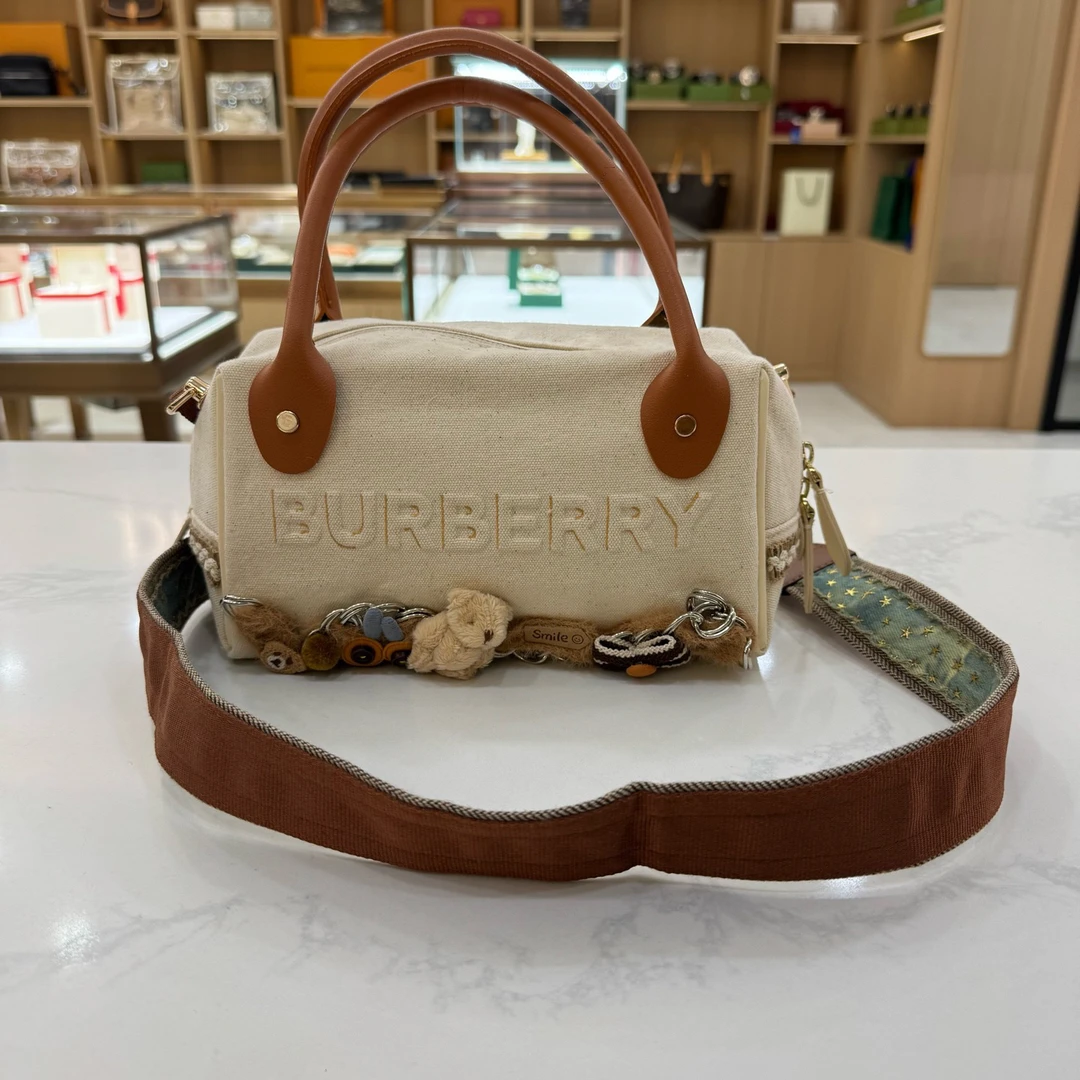 未使用 LouisVuitton/路易威登 大容量化妆包女款高级感外出