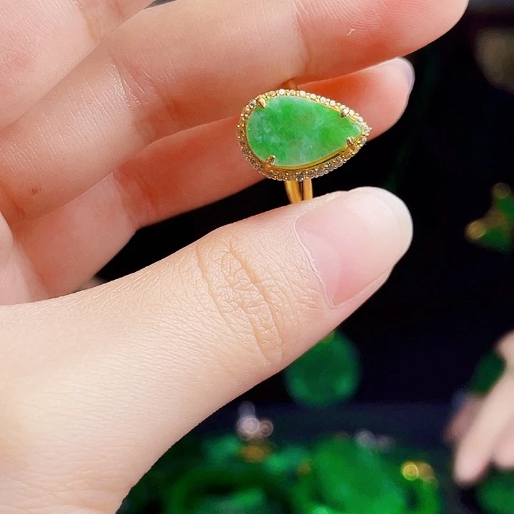 翡翠银S925镶嵌颈饰多样性