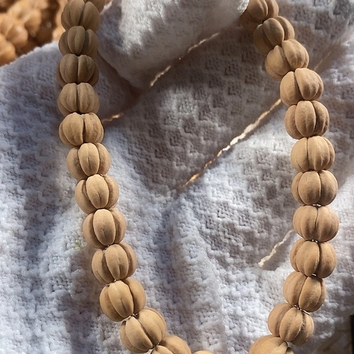 吊坠柏香籽/百香籽1