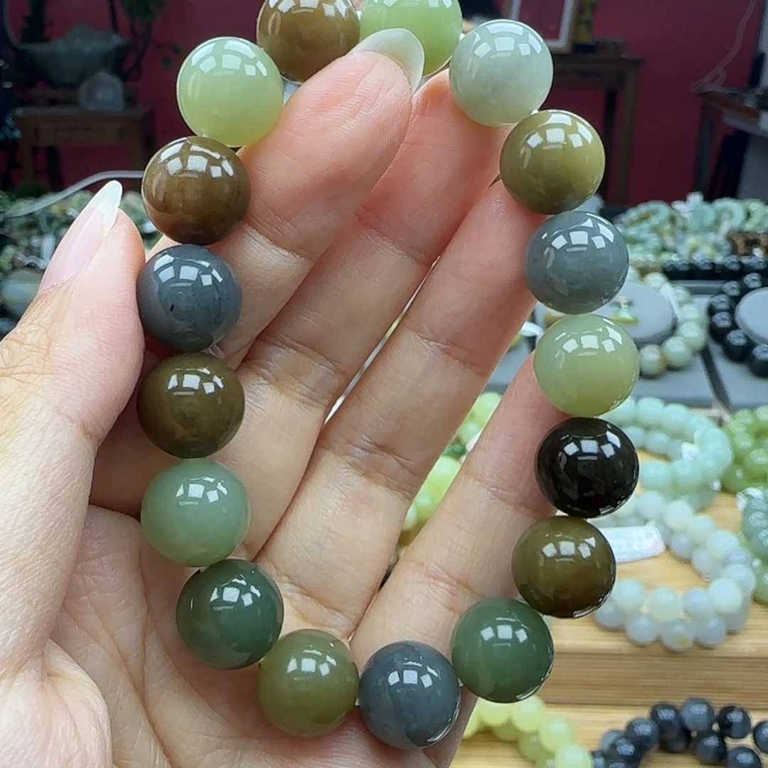 和田玉未镶嵌手串