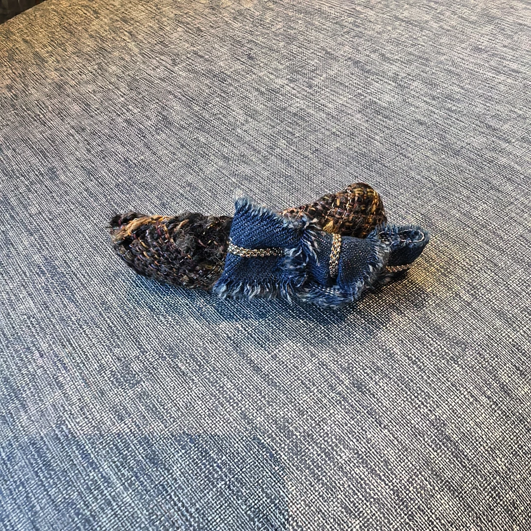 D019蓝色牛仔蝴蝶结链条交叉掰掰夹