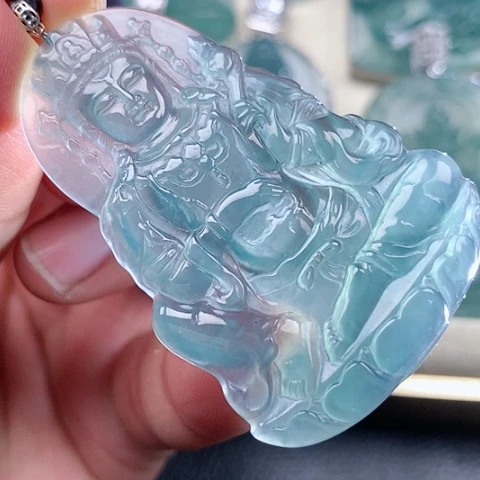 【闪购商品】翡翠颈饰18K金镶嵌天然翡翠