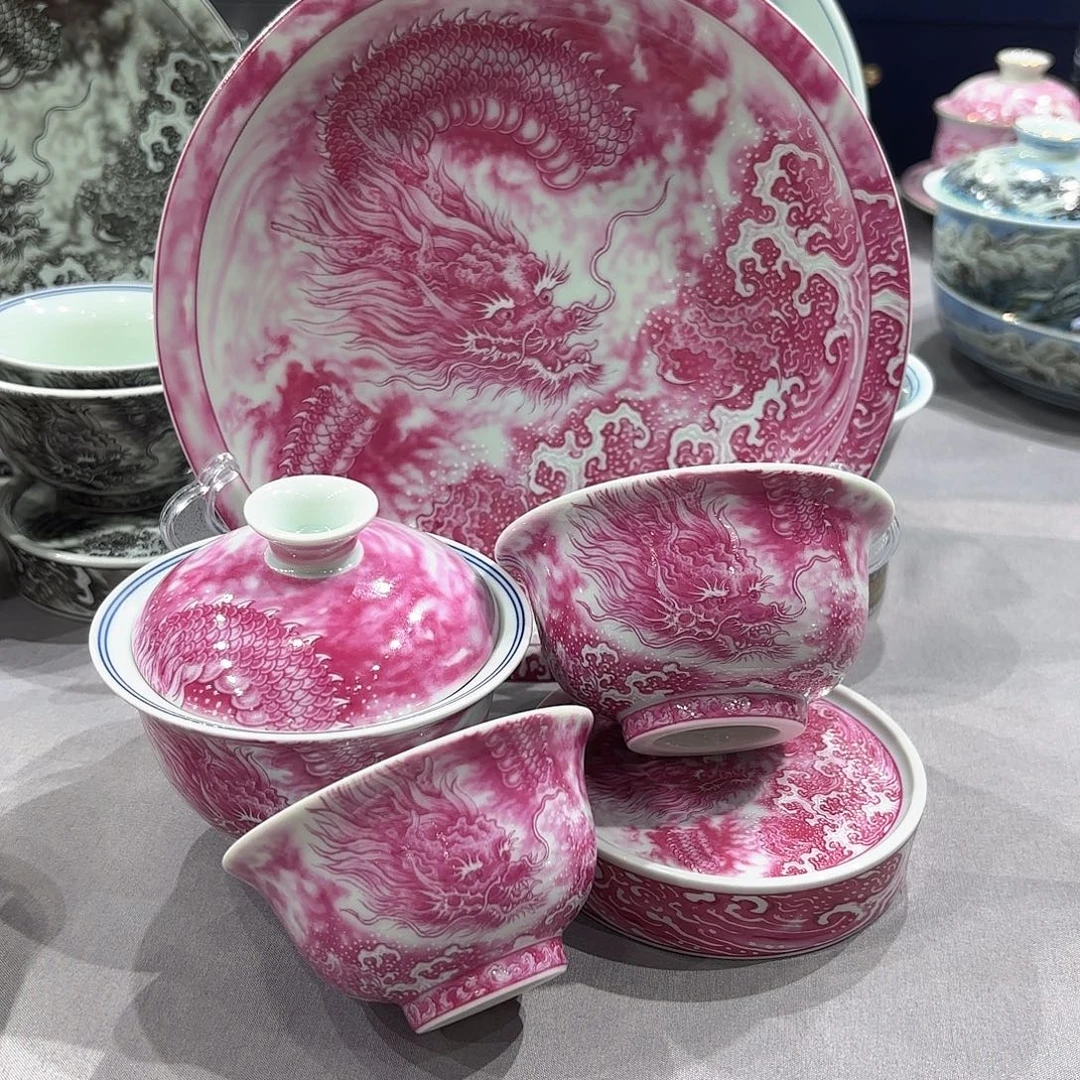 瓷片景德镇瓷器精品陈列