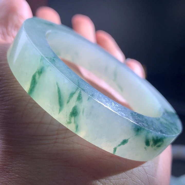 未镶嵌手镯定制翡翠