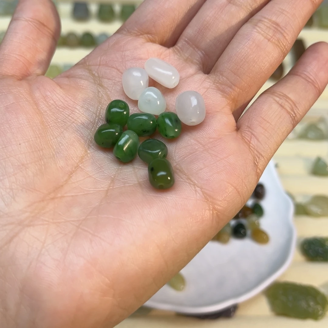 天***°和田玉未镶嵌珠宝半成品