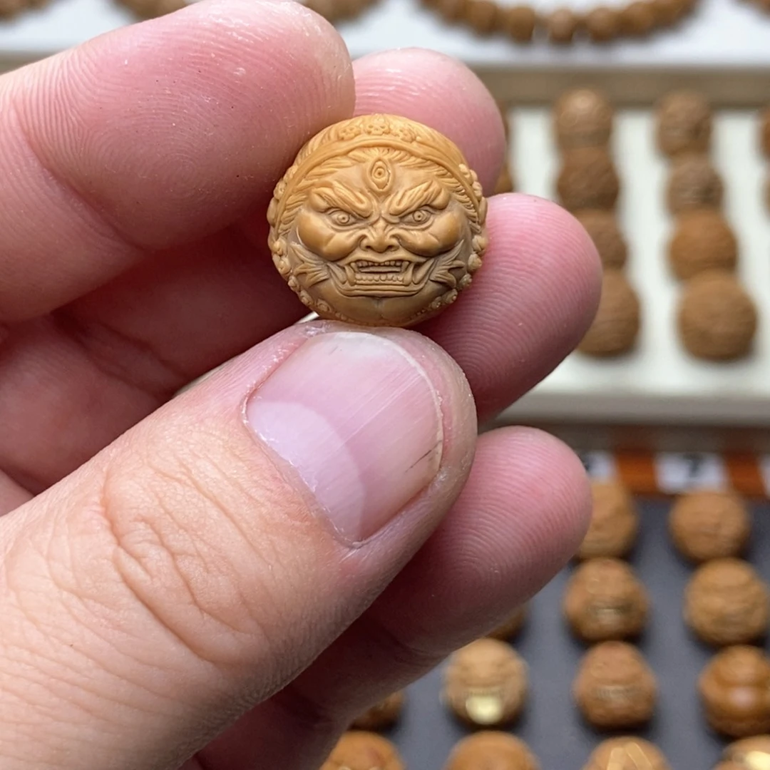 文玩核桃吊坠猴头核桃单颗福利