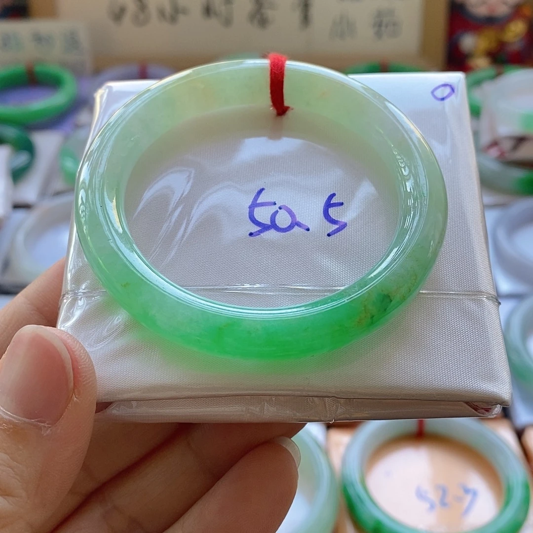 翡翠未镶嵌手镯27号