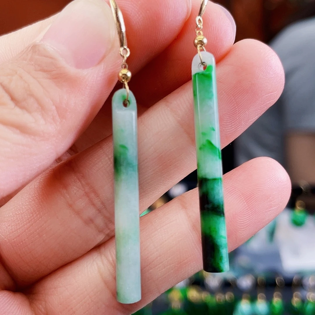 翡翠18K金镶嵌耳饰