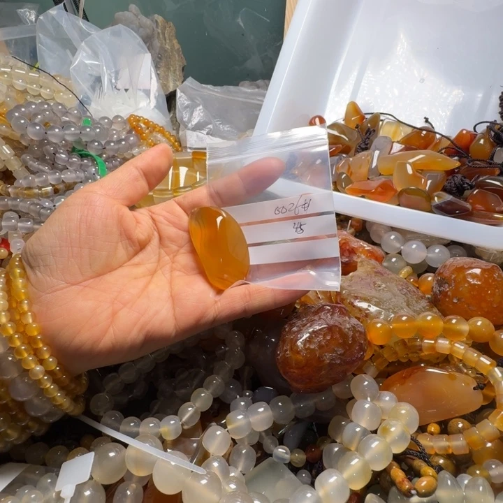 考***觉玛瑙/玉髓未镶嵌颈饰0026