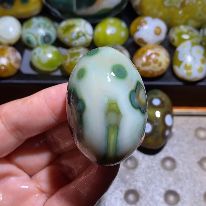 未镶嵌玛瑙/玉髓珠宝半成品87