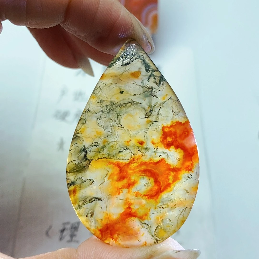 玛瑙/玉髓颈饰未镶嵌。****。