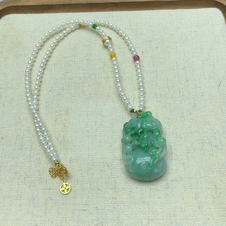 颈饰未镶嵌翡翠翡翠