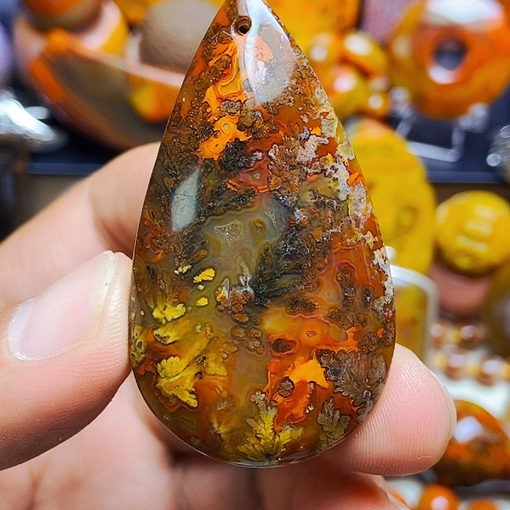玛瑙/玉髓未镶嵌颈饰