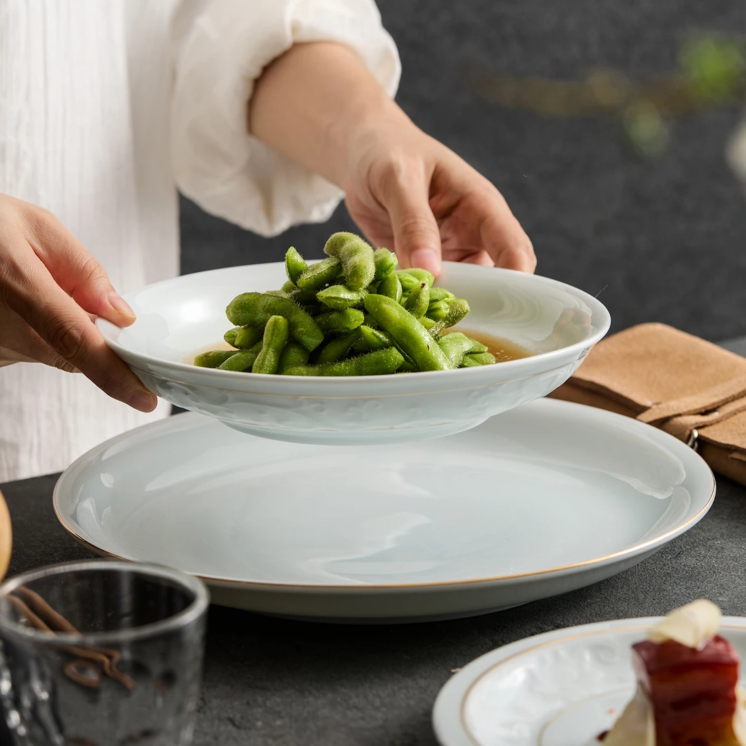 餐具特别好看的轻奢高级感家用白色陶瓷餐盘碟子菜盘蒸鱼盘子鱼盘