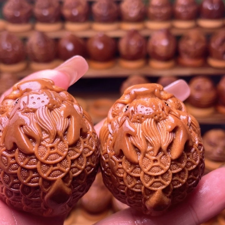 橄榄核把件_*K橄榄雕刻