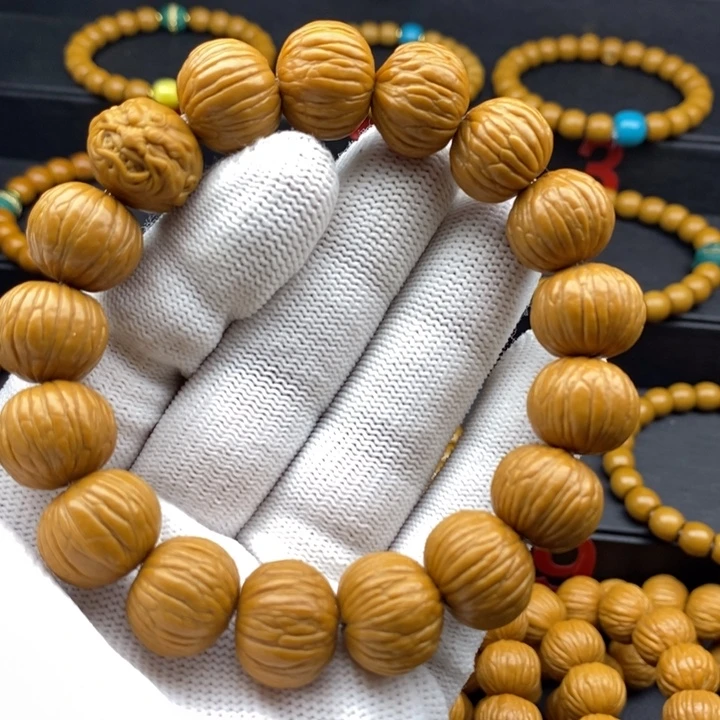 猴头核桃吊坠土豪