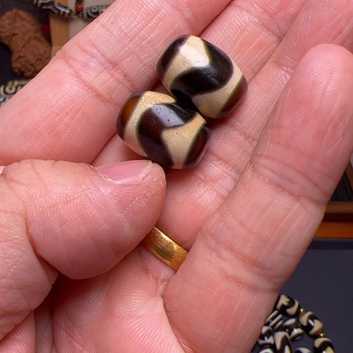 未镶嵌颈饰玛瑙/玉髓