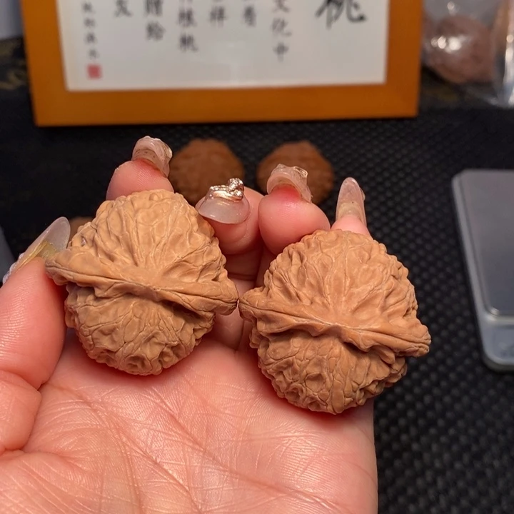 文玩核桃把件40宫灯