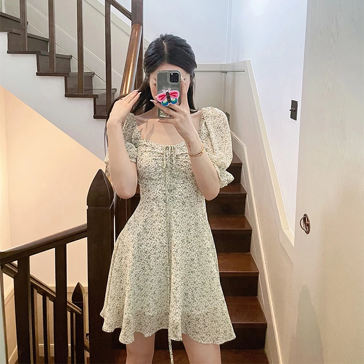 【秋冬专属】LLDC 复古方领泡泡袖碎花连衣裙女夏季新款裙子