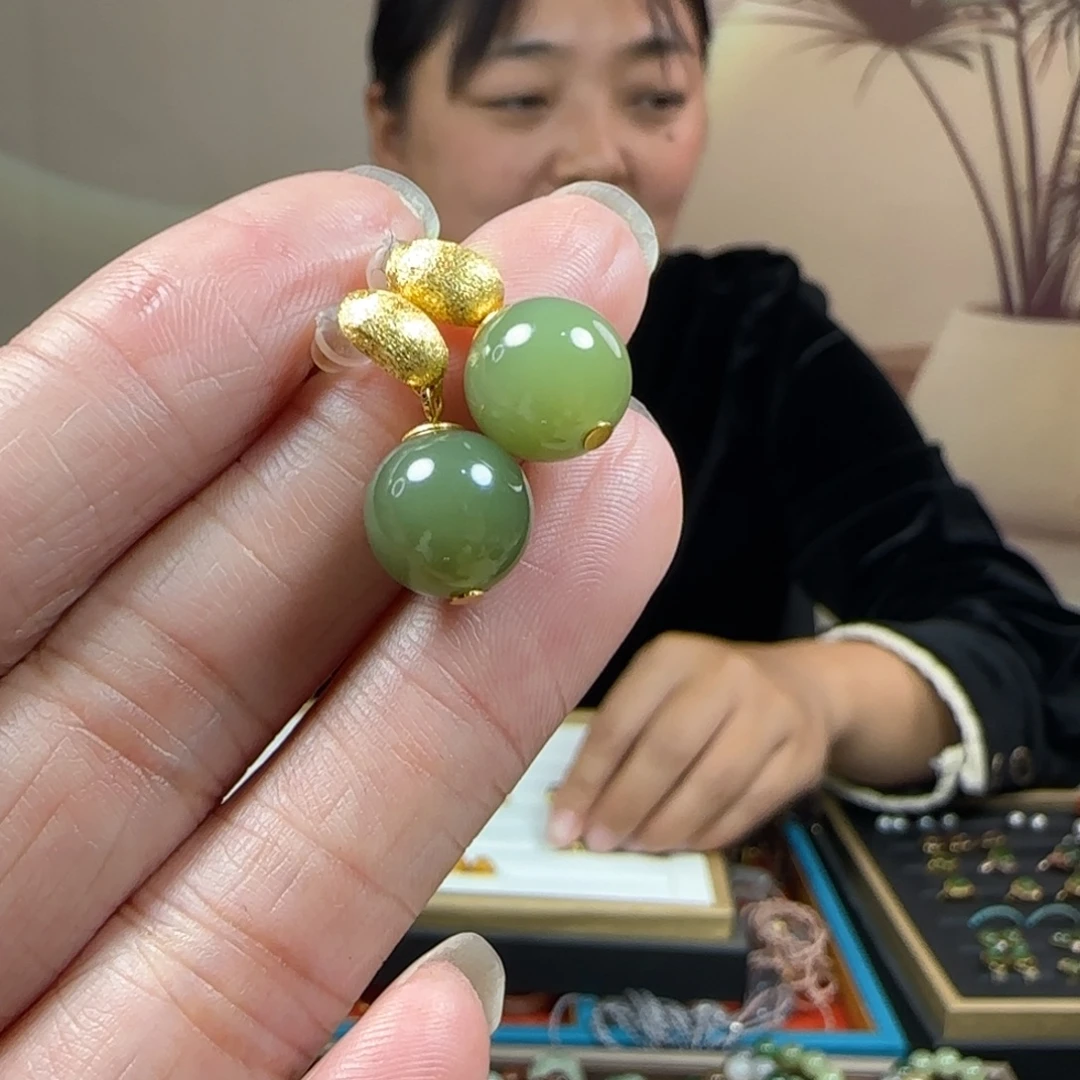 和田玉银S925镶嵌耳饰