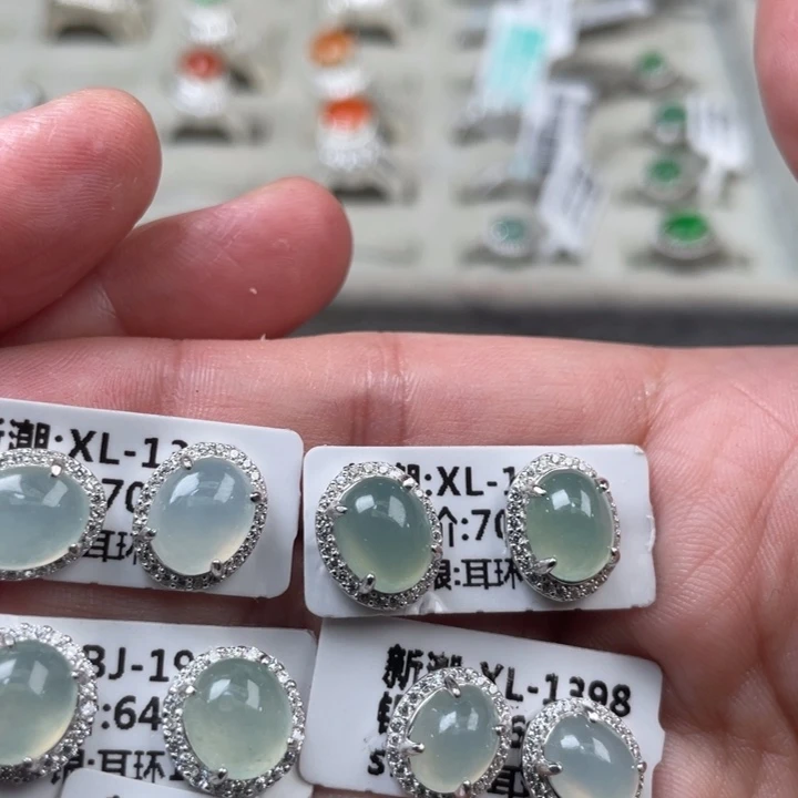 翡翠未镶嵌戒指缅甸天然翡翠