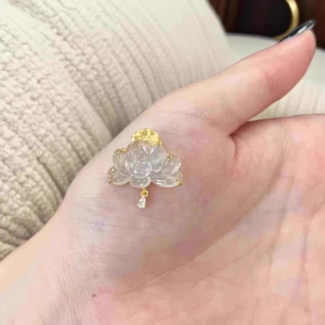 铜合金吊坠 透明莲花吊坠夏日女款轻奢小众设计感高级感百搭项坠