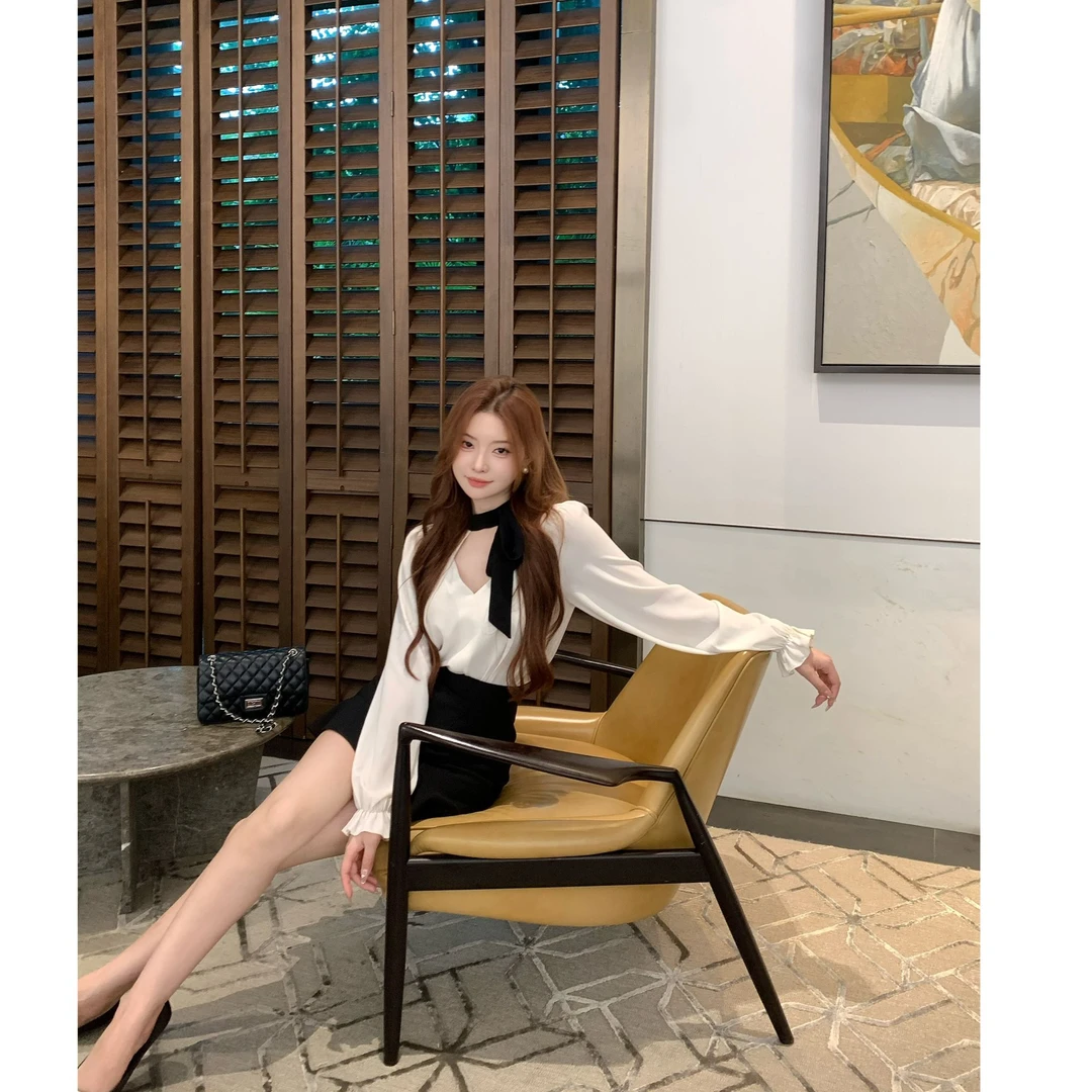 SZA【蓝溪月影】秋季新款赫本风气质V领设计系带显瘦衬衫A-2265