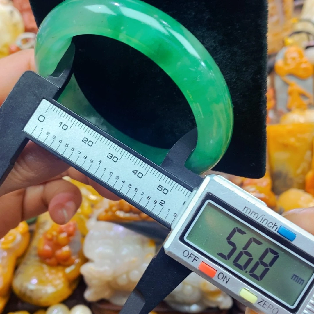 未镶嵌石英质玉（黄龙玉）吊坠(不含链)