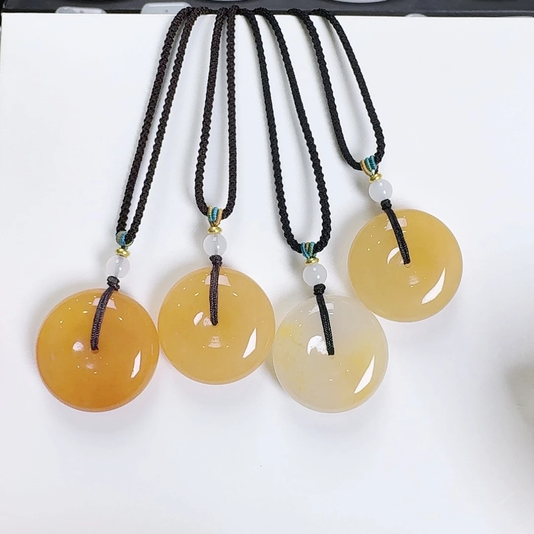 石英质玉未镶嵌颈饰平安扣多样性发其一