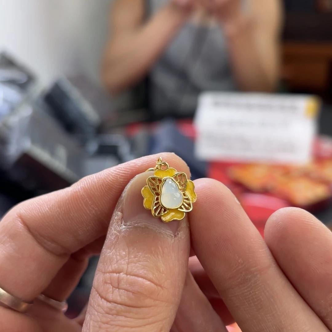 翡翠银S925镀金镶嵌颈饰