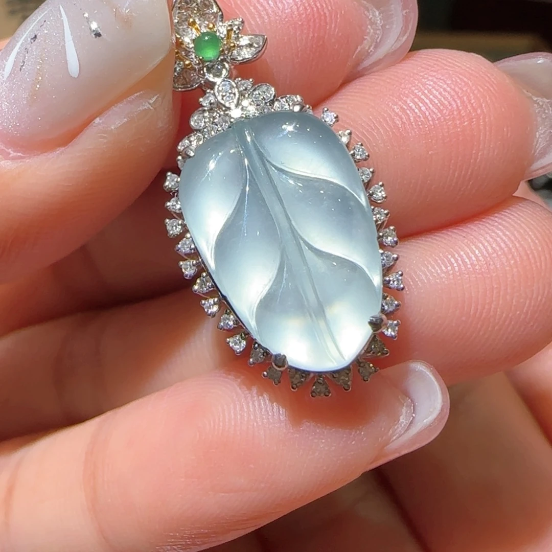 【闪购商品】翡翠颈饰18K金镶嵌缅甸