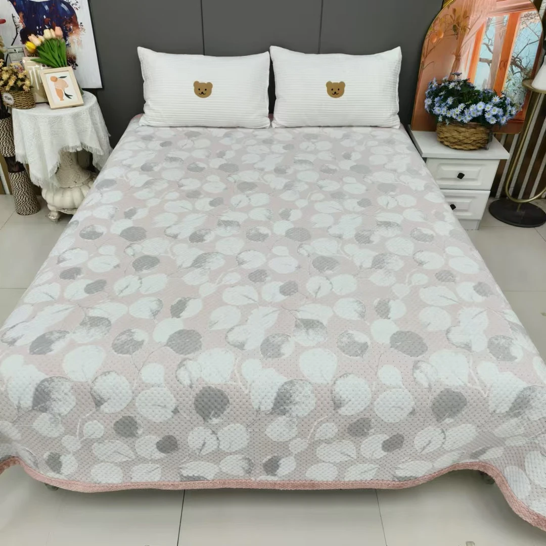 高货-夜雨花园-粉-婴儿绒雕花床盖200*220加厚双面夹棉