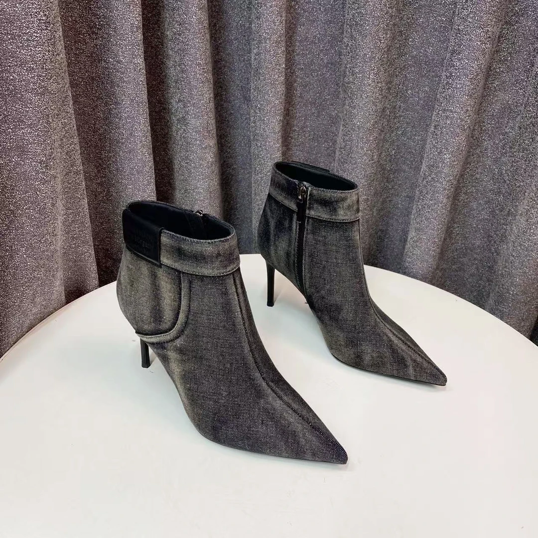 C4083 黑色  高端时尚尖头气质细跟时装女短靴