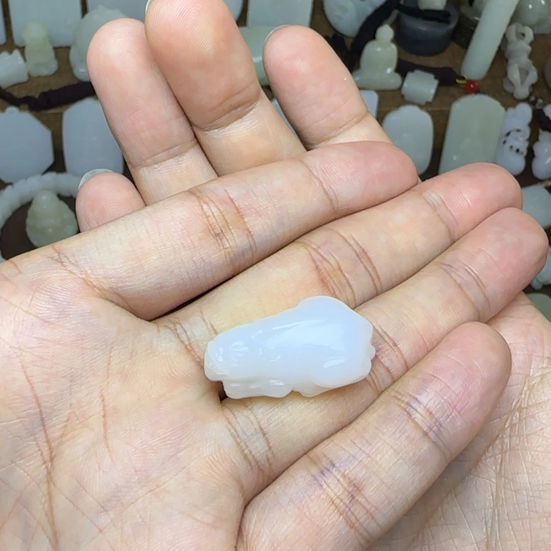 未镶嵌和田玉挂件貔貅手机挂