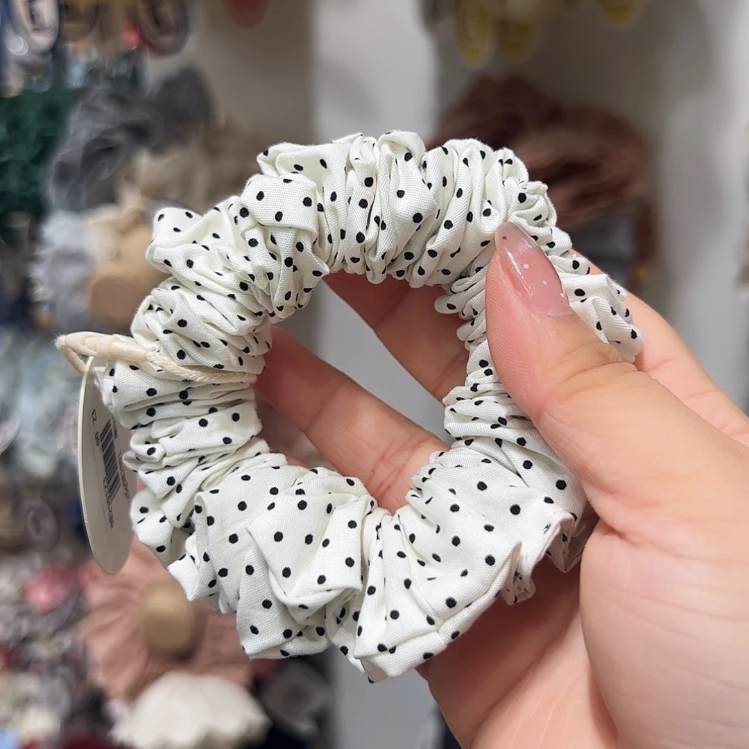 无非金属白色波点小肠1个