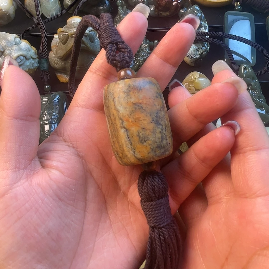 透闪石质玉未镶嵌手链