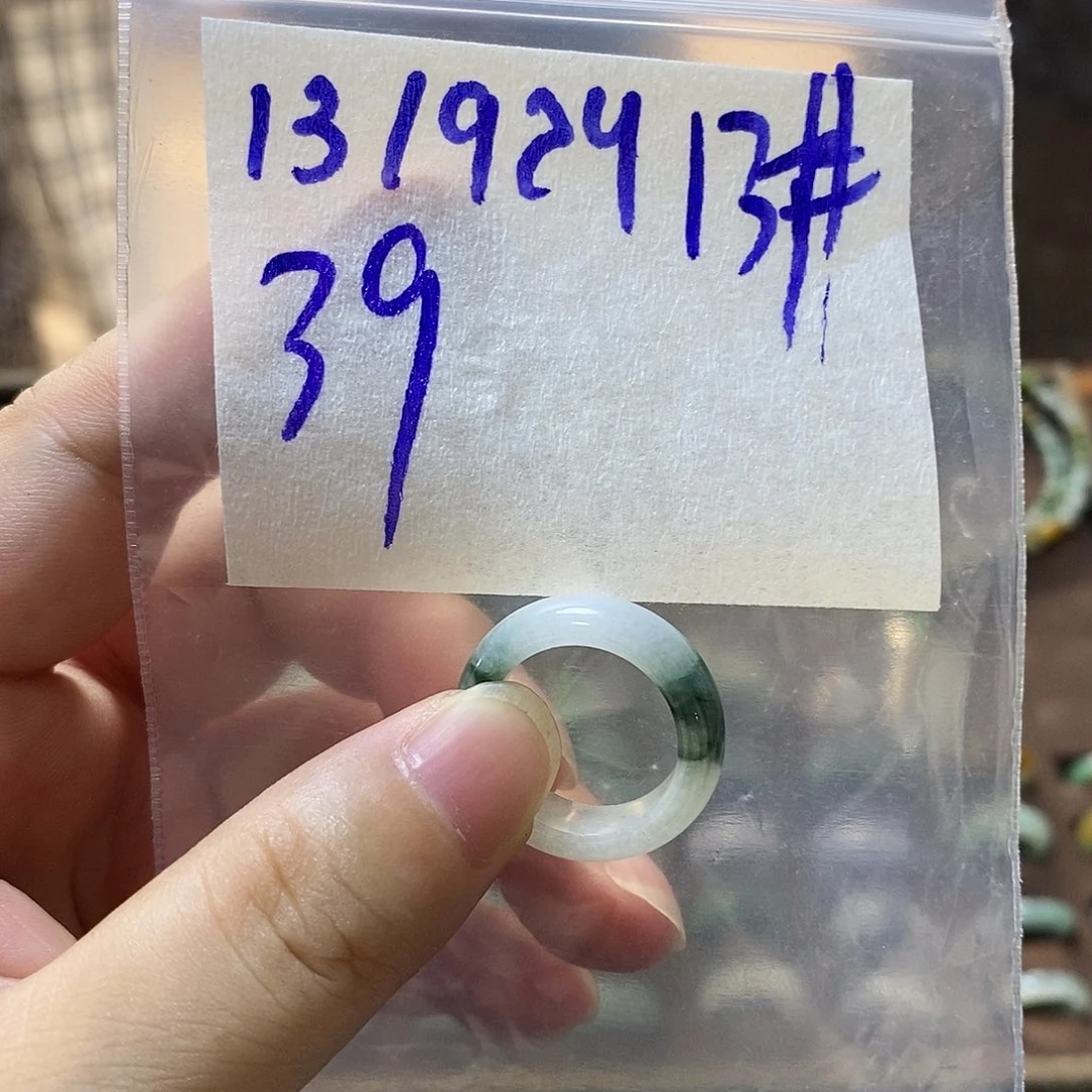 未镶嵌定制翡翠翡翠