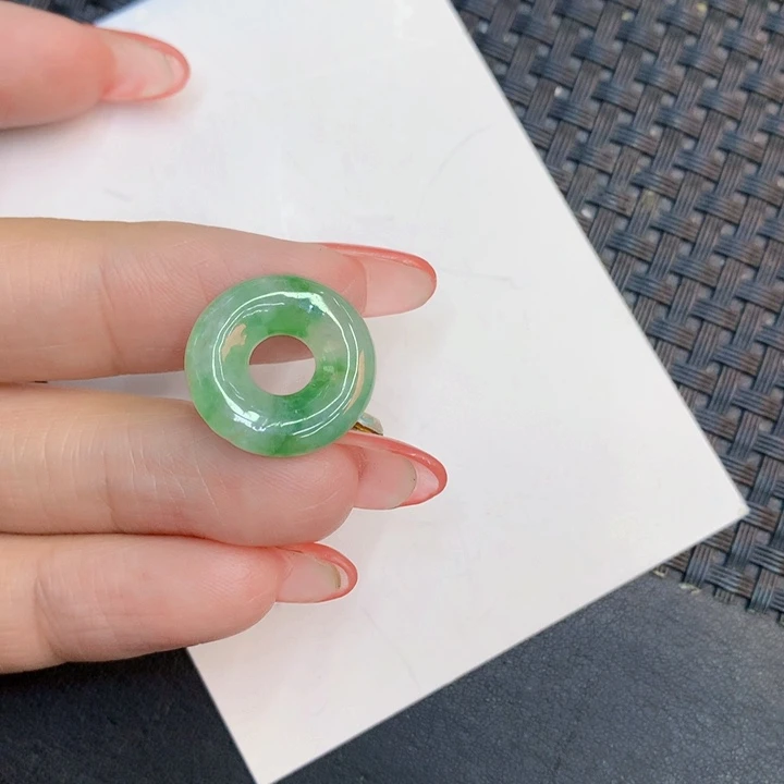 颈饰未镶嵌翡翠天然翡翠